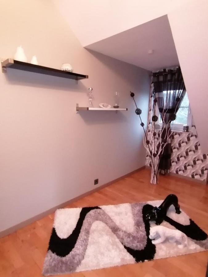 Le Clos Du Montys Louveigne Экстерьер фото