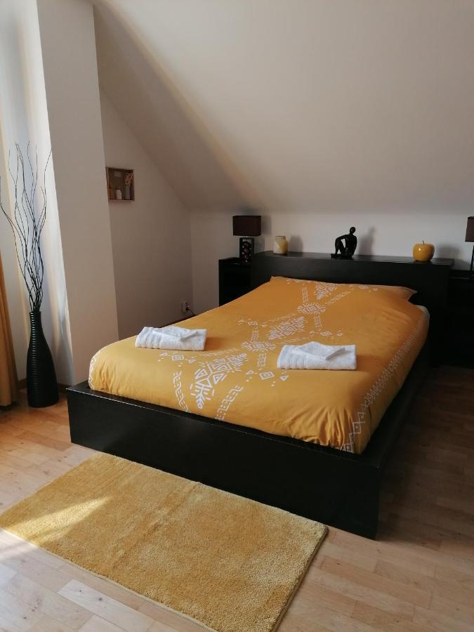 Le Clos Du Montys Louveigne Экстерьер фото